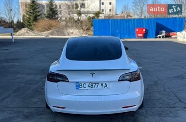 Седан Tesla Model 3 2020 в Львове