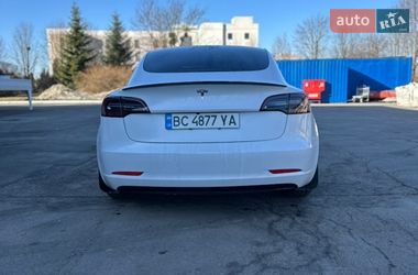 Седан Tesla Model 3 2020 в Львове