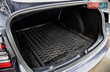 Седан Tesla Model 3 2019 в Черкассах