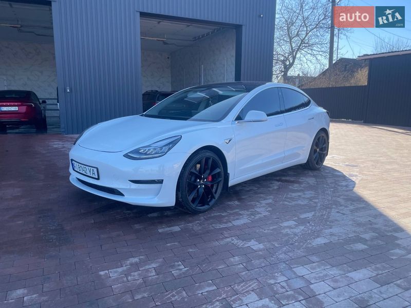 Tesla Model 3 2018