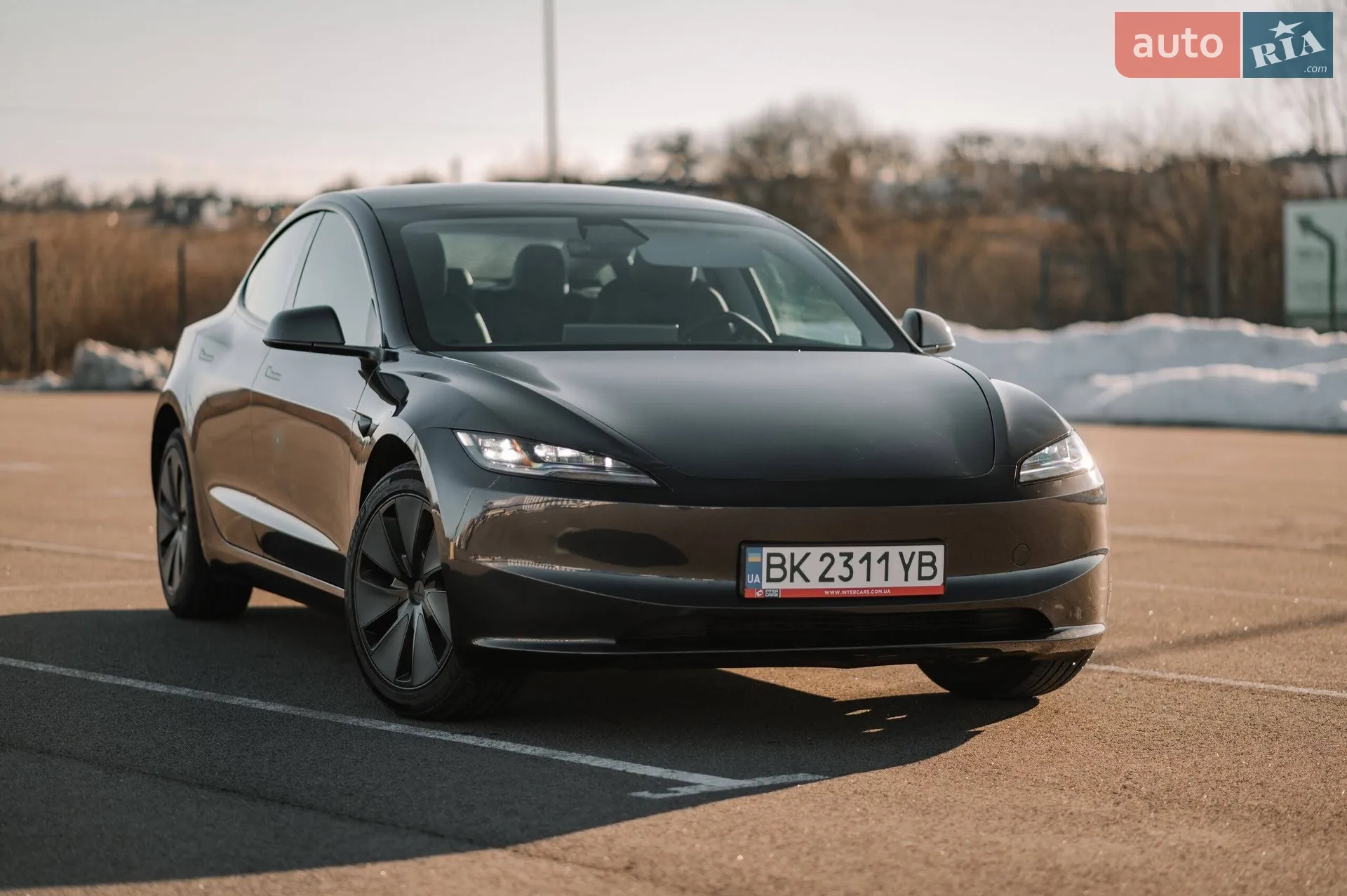 2025 Tesla Model 3 - фото 1