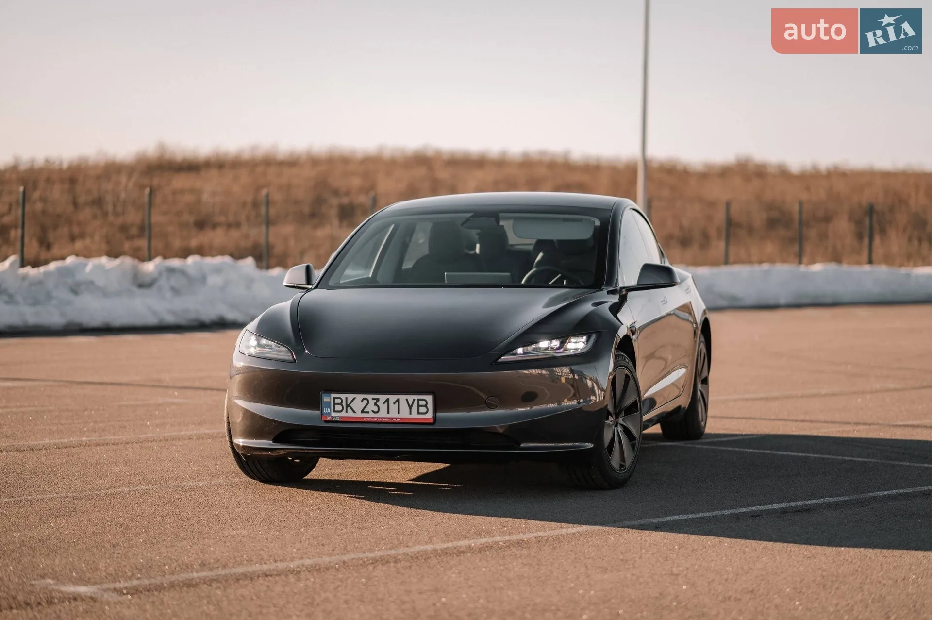 2025 Tesla Model 3 - мініатюра 11
