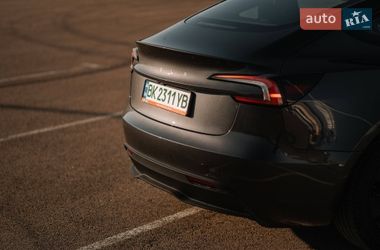 Седан Tesla Model 3 2025 в Ровно фото 21 Седан Tesla Model 3 2025 в Ровно