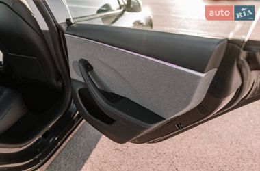 Седан Tesla Model 3 2025 в Ровно фото 70 Седан Tesla Model 3 2025 в Ровно