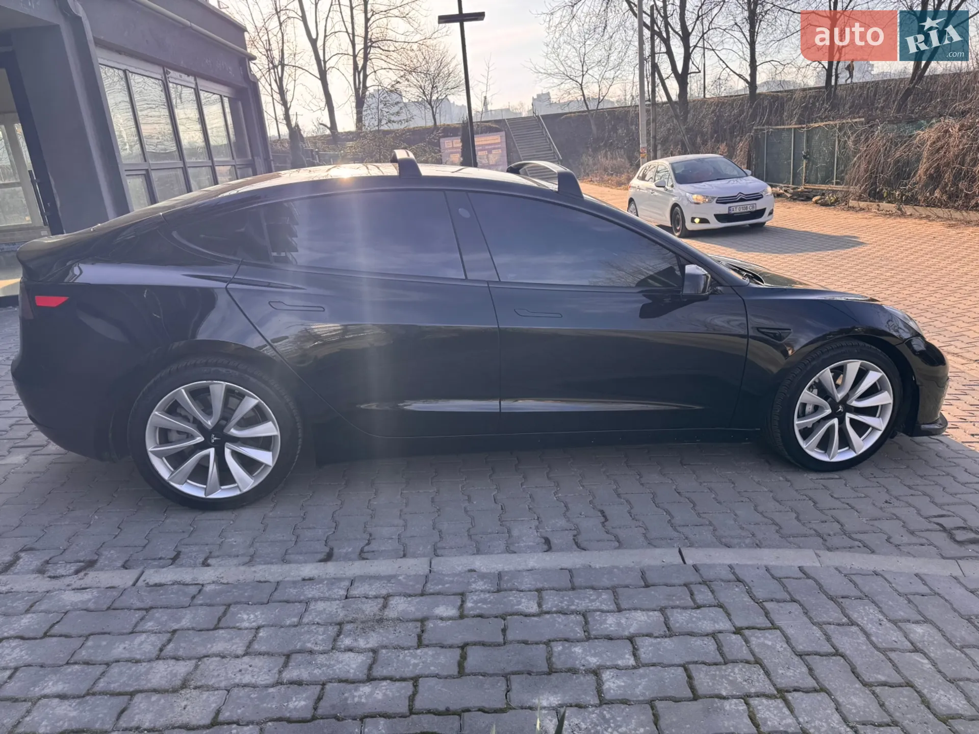 2020 Tesla Model 3 - мініатюра 18