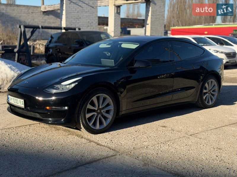 Седан Tesla Model 3 2018 в Житомире