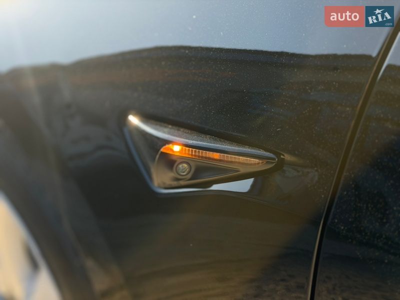 Седан Tesla Model 3 2018 в Житомире