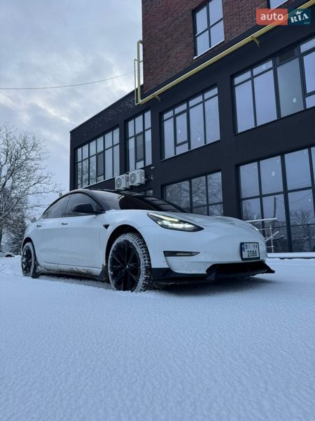Седан Tesla Model 3 2021 в Полтаве