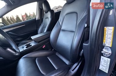 Седан Tesla Model 3 2022 в Стрые