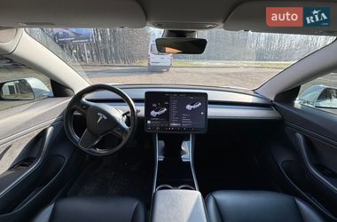 Седан Tesla Model 3 2018 в Ивано-Франковске
