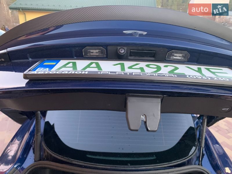 Седан Tesla Model 3 2022 в Обухові