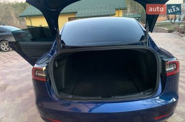 Седан Tesla Model 3 2022 в Обухове