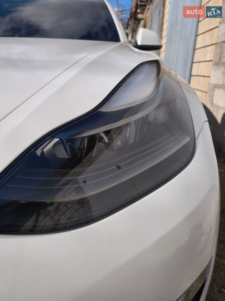 Седан Tesla Model 3 2023 в Болграде