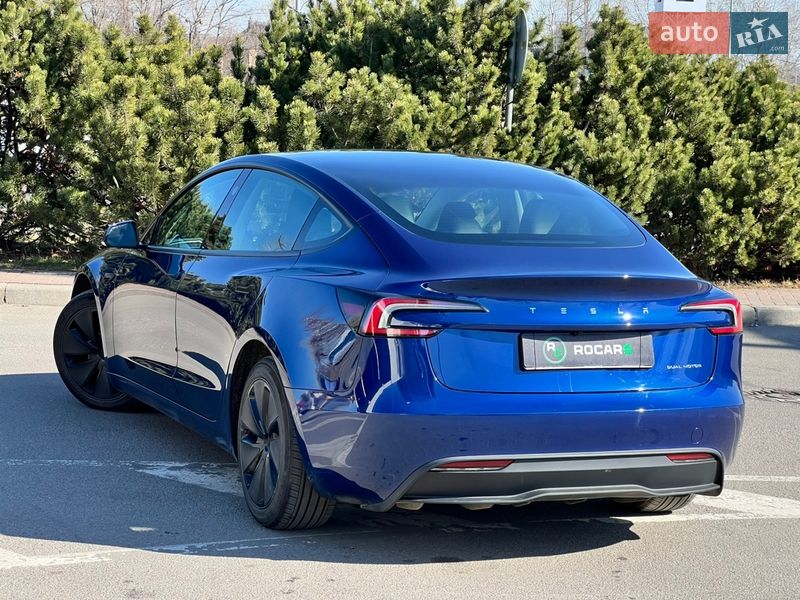 Седан Tesla Model 3 2024 в Киеве