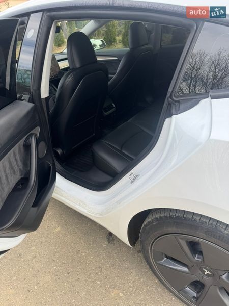 Седан Tesla Model 3 2023 в Старому Самборі
