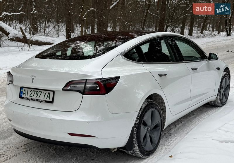 Седан Tesla Model 3 2018 в Киеве