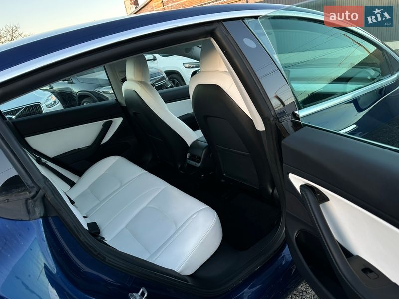Седан Tesla Model 3 2019 в Луцке фото 58 Седан Tesla Model 3 2019 в Луцке