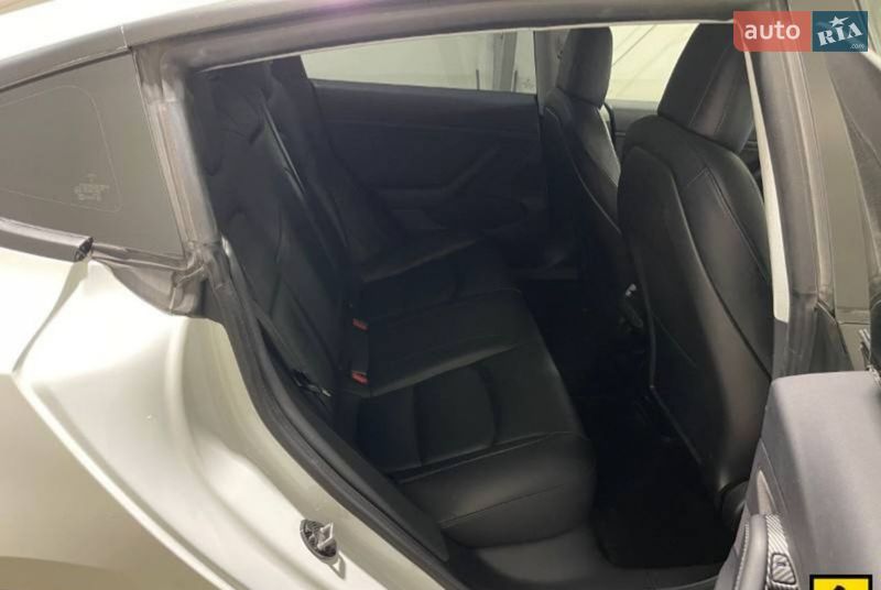 Седан Tesla Model 3 2019 в Запоріжжі