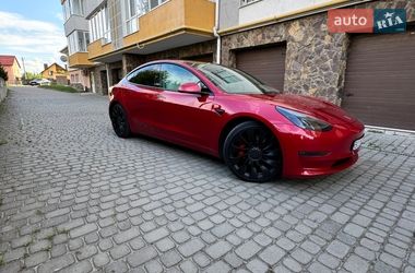 Седан Tesla Model 3 2021 в Львові