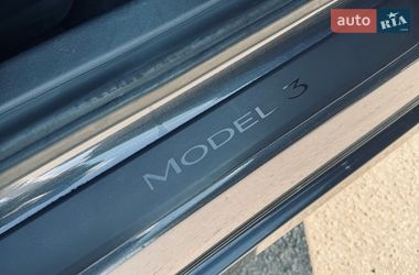 Седан Tesla Model 3 2020 в Кременчуге