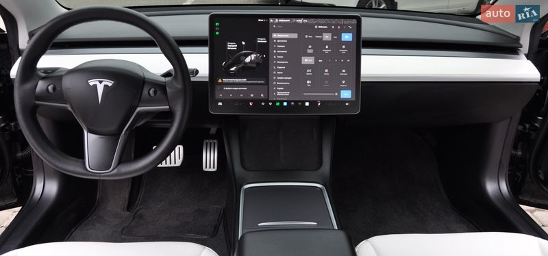 Седан Tesla Model 3 2021 в Одессе