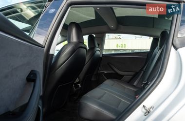 Седан Tesla Model 3 2024 в Ирпене