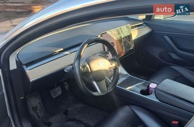 Седан Tesla Model 3 2018 в Житомире