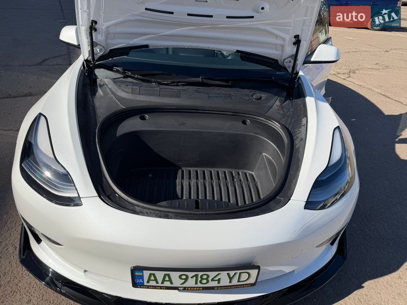Седан Tesla Model 3 2021 в Києві фото 24 Седан Tesla Model 3 2021 в Києві