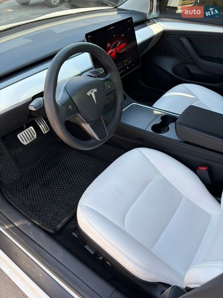 Седан Tesla Model 3 2023 в Львові фото 18 Седан Tesla Model 3 2023 в Львові