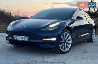 Седан Tesla Model 3 2018 в Дрогобыче