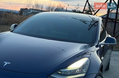 Седан Tesla Model 3 2018 в Дрогобыче