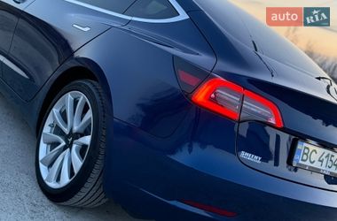 Седан Tesla Model 3 2018 в Дрогобыче