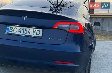Седан Tesla Model 3 2018 в Дрогобыче