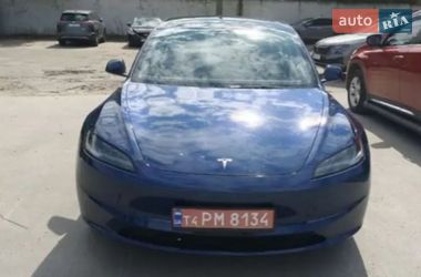 Седан Tesla Model 3 2024 в Киеве