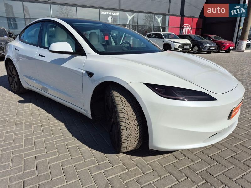 Седан Tesla Model 3 2025 в Кропивницькому фото 8 Седан Tesla Model 3 2025 в Кропивницькому