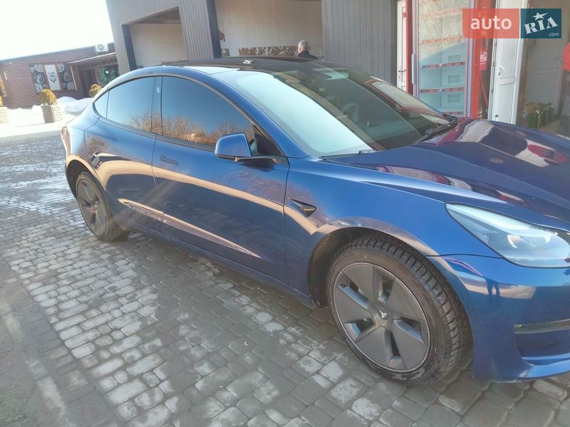 Седан Tesla Model 3 2021 в Тернополі
