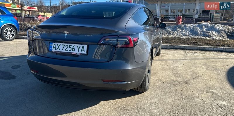 Седан Tesla Model 3 2021 в Харькове