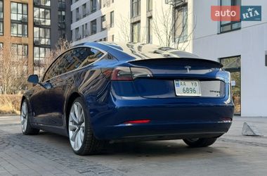 Седан Tesla Model 3 2018 в Киеве