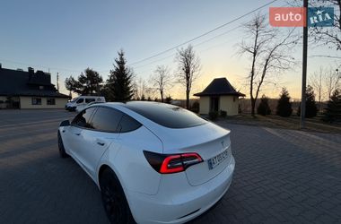 Седан Tesla Model 3 2021 в Коломые