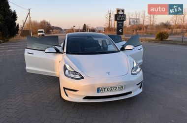 Седан Tesla Model 3 2021 в Коломые
