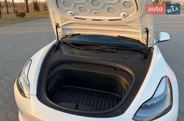 Седан Tesla Model 3 2021 в Коломые