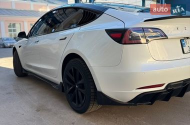 Седан Tesla Model 3 2021 в Полтаві