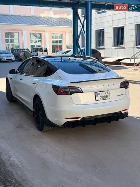 Седан Tesla Model 3 2021 в Полтаві