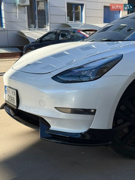 Седан Tesla Model 3 2021 в Полтаві