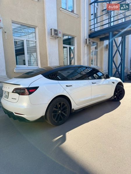 Седан Tesla Model 3 2021 в Полтаве