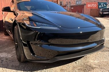 Седан Tesla Model 3 2025 в Харькове