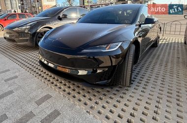 Седан Tesla Model 3 2025 в Харькове