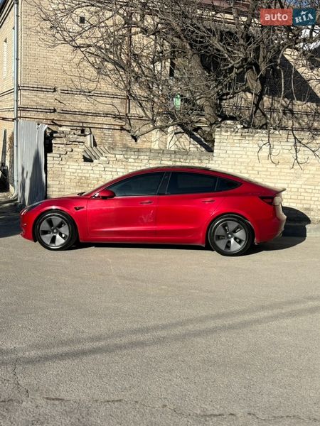 Седан Tesla Model 3 2022 в Днепре