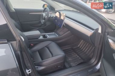 Седан Tesla Model 3 2023 в Одессе