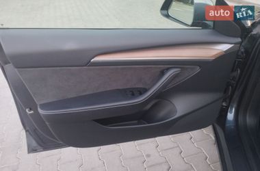 Седан Tesla Model 3 2023 в Одессе